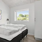 Holiday home Four-bedroom In