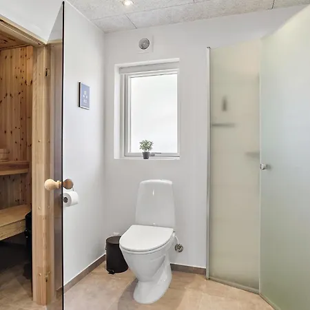 Four-bedroom In הדרסלב