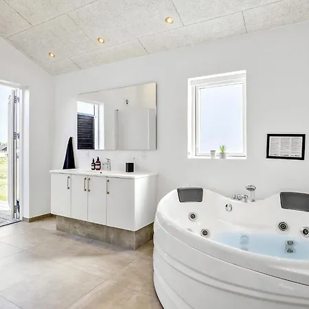 Belle Maison De 4 à *