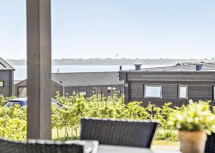 Four-bedroom In הדרסלב